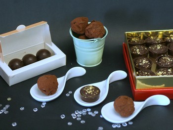 Bonbon de chocolat Pralinés pistache Pralinés texturés Valrhona pour les  professionnels