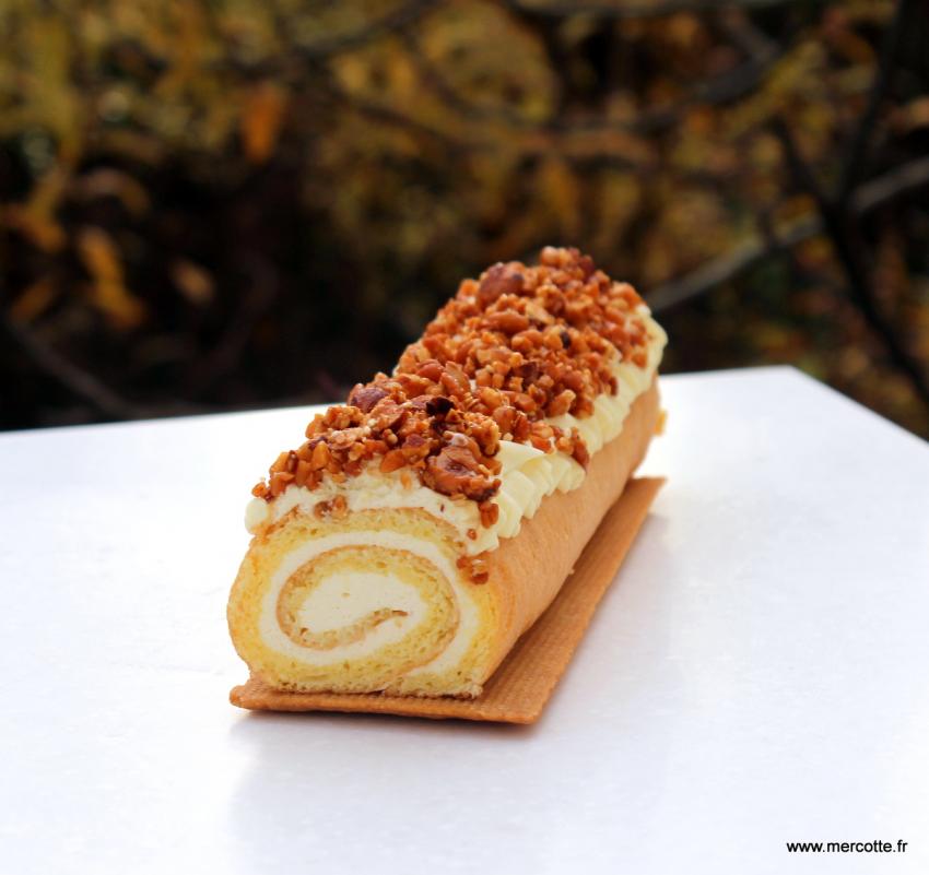 Bûche Roulée 2018 : Biscuit Viennois et Ganache Yuzu. Simple et très ...